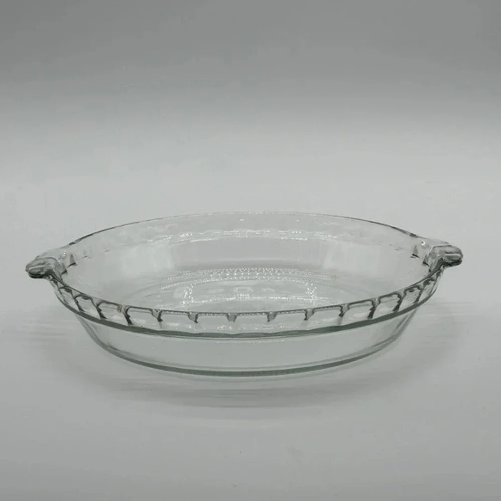 Vintage Pyrex DEEP DISH PIE PLATE 9 1/2